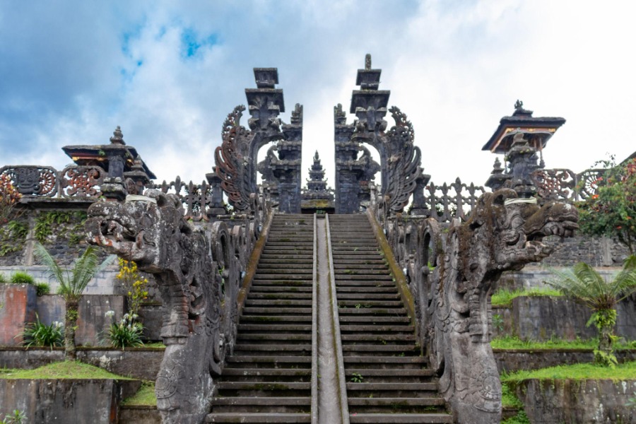 besakih temple